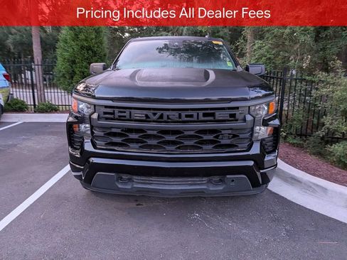 Used 2022 Chevrolet Silverado 1500 Custom w/ LPO, Dark Essentials Package RWD image 2