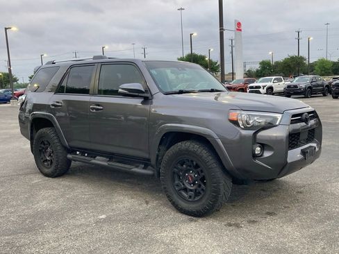 Used 2021 Toyota 4Runner SR5 Premium w/ Moonroof Package image 3