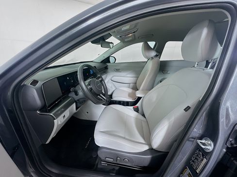 Used 2024 Hyundai Kona SEL FWD image 13