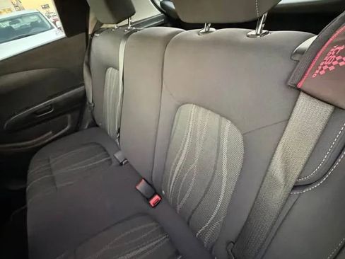 Used 2013 Chevrolet Sonic LT image 9