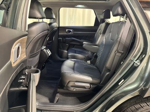 Used 2022 Kia Sorento SX Prestige image 6