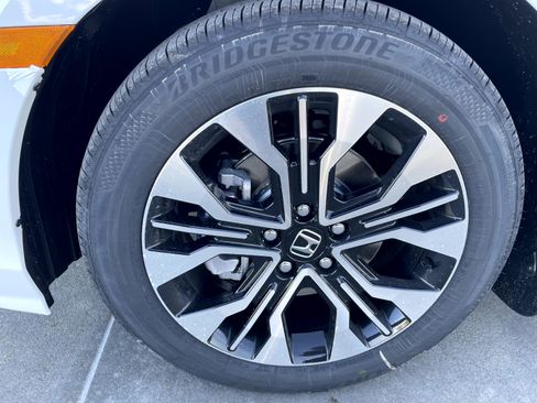 New 2026 Honda Odyssey Elite image 4