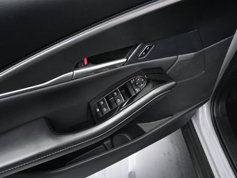 Certified 2025 MAZDA CX-30 AWD 2.5 S w/ Select Sport Pkg image 17