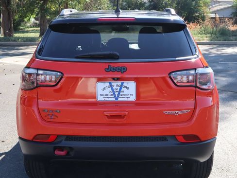 Used 2017 Jeep Compass Trailhawk w/ Popular Equipment Group AWD/4WD image 6