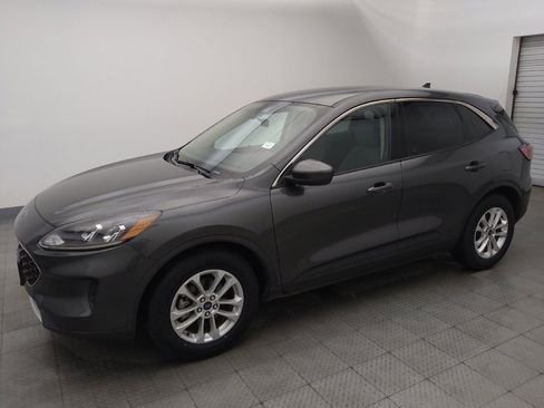 Used 2020 Ford Escape SE FWD image 2