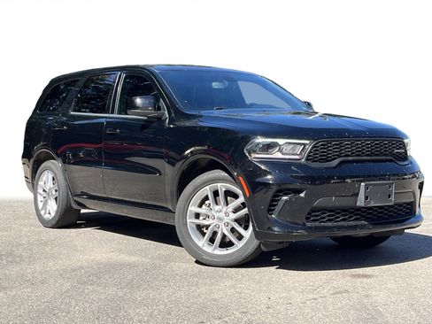 Used 2023 Dodge Durango GT image 2