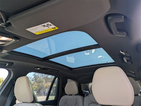 New 2026 Volvo XC90 B6 Plus w/ Protection Package Premier image 27