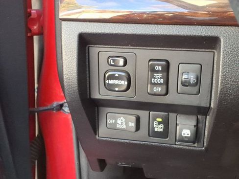 Used 2016 Toyota Tundra Limited image 18