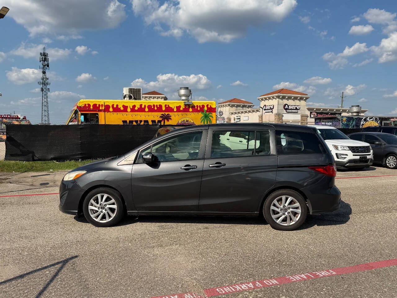 Used 2014 MAZDA MAZDA5 Sport FWD image 21