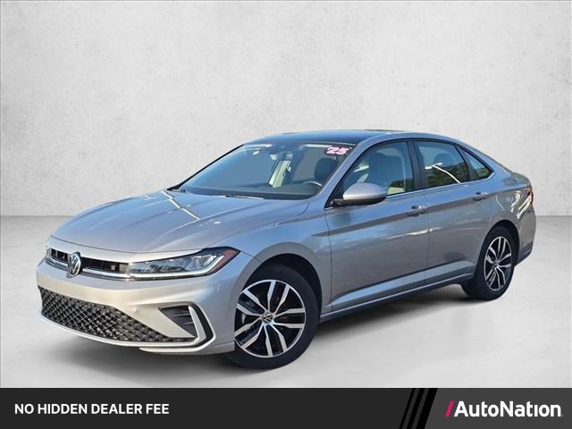 Used 2025 Volkswagen Jetta SE FWD image 1