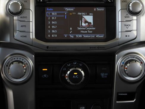 Used 2016 Toyota 4Runner 2WD SR5 image 49