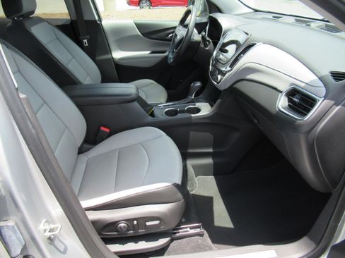 Used 2020 Chevrolet Equinox Premier FWD image 10