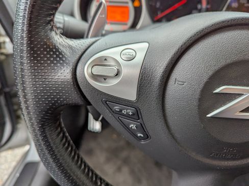 Used 2010 Nissan 370Z Touring w/ Sport Pkg image 15