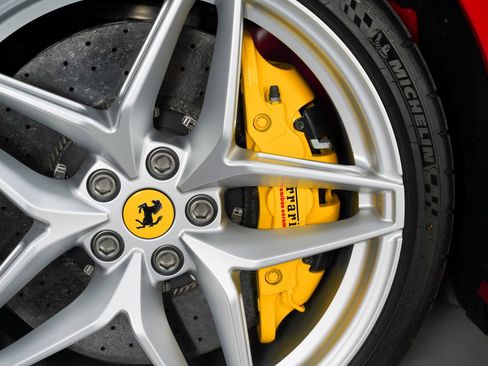 Used 2020 Ferrari 488 Pista Spider image 19