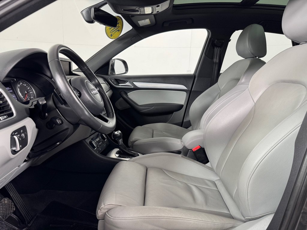 Used 2018 Audi Q3 2.0T Premium Plus FWD image 12