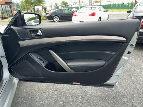 Used 2011 INFINITI G37 x Coupe w/ Premium Pkg AWD/4WD image 24