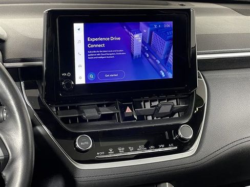 Certified 2023 Toyota Corolla Cross LE w/ Moonroof Package image 15