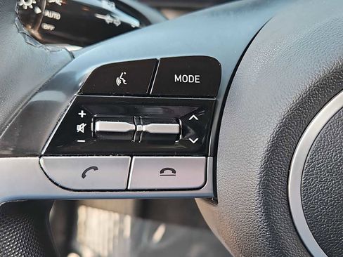 Certified 2023 Hyundai Elantra Limited image 23