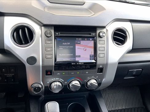 Used 2019 Toyota Tundra SR5 AWD/4WD image 35