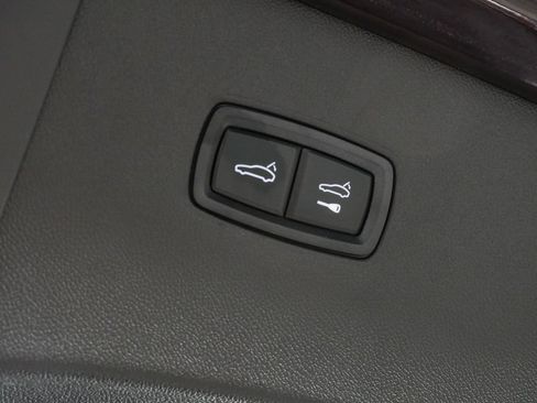 Certified 2023 Porsche Cayenne Coupe AWD/4WD image 33