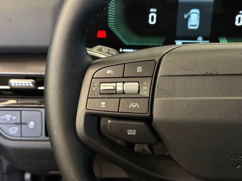 Used 2026 Kia Sportage EX FWD image 11
