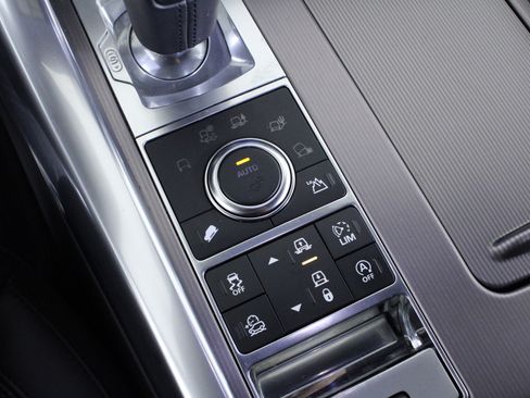 Used 2017 Land Rover Range Rover Sport HSE image 30