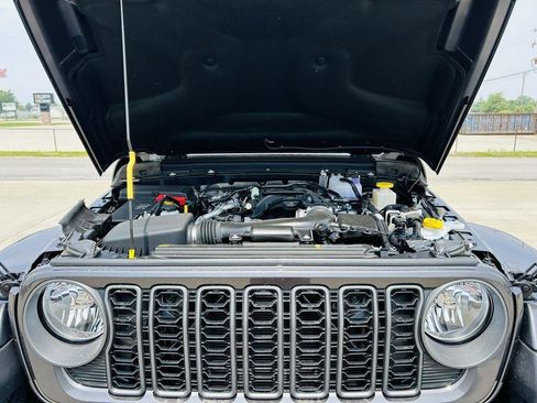 New 2025 Jeep Gladiator Sport image 41