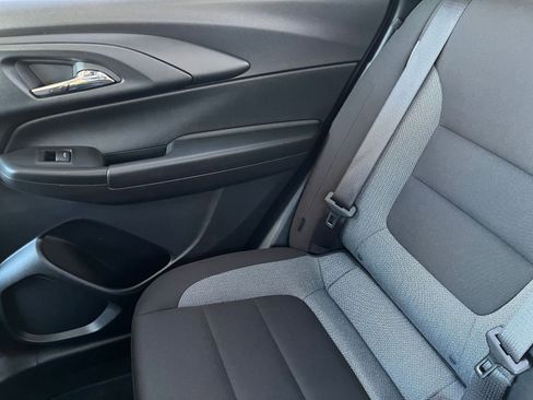 Used 2025 Chevrolet TrailBlazer LT image 38