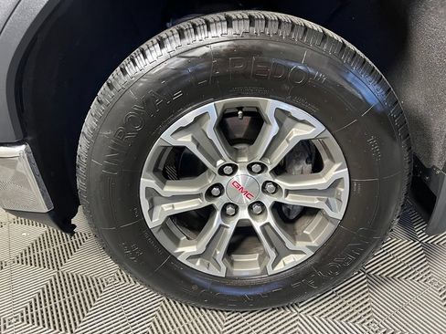 Used 2019 GMC Sierra 1500 SLE w/ SLE Value Package AWD/4WD image 33