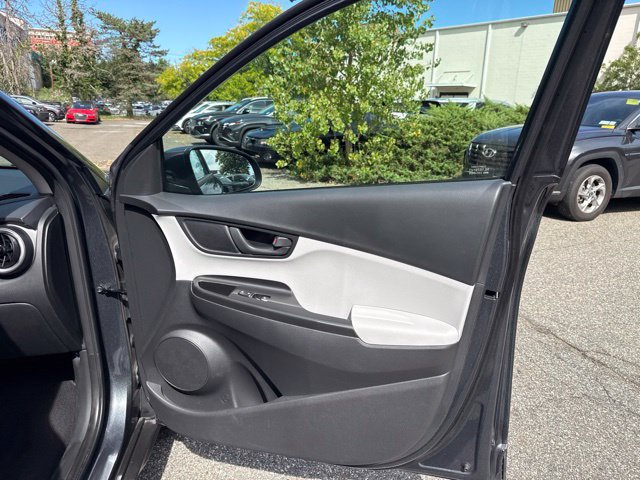 Used 2023 Hyundai Kona SEL AWD/4WD image 26