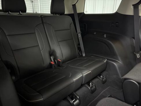 Used 2023 GMC Acadia Denali w/ Denali Technology Package AWD/4WD image 20