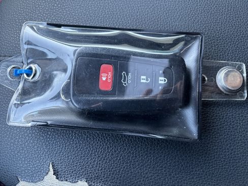 Used 2020 Toyota RAV4 TRD Off-Road image 36