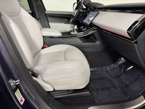 Used 2023 Land Rover Range Rover Sport SE AWD/4WD image 32