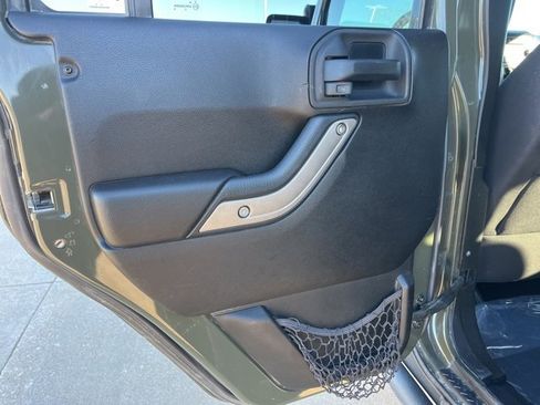 Used 2015 Jeep Wrangler Unlimited Sport w/ Quick Order Package 24S image 32