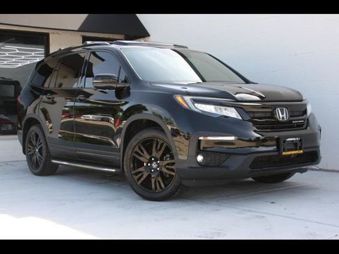 Used 2020 Honda Pilot Black Edition image 1
