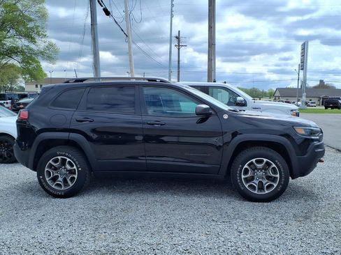Used 2021 Jeep Cherokee Trailhawk w/ Premium Leather Package AWD/4WD image 2