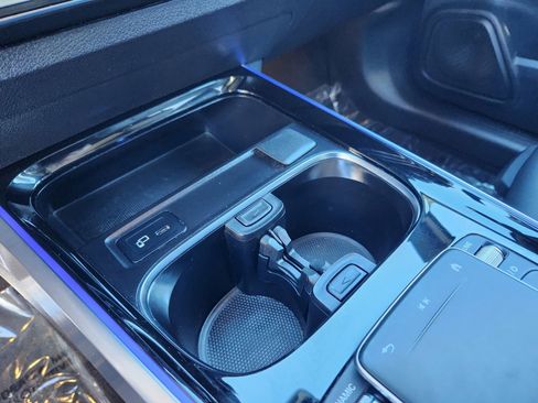 Used 2023 Mercedes-Benz GLB 250 image 24