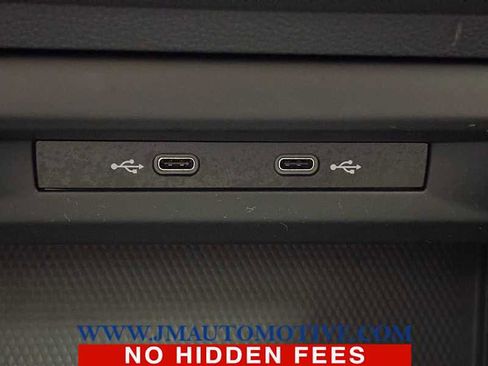 Used 2022 Volkswagen GTI SE image 40