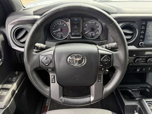 Used 2023 Toyota Tacoma TRD Off-Road image 14