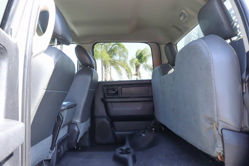 Used 2016 RAM 5500 Tradesman w/ Chrome Appearance Group RWD image 31