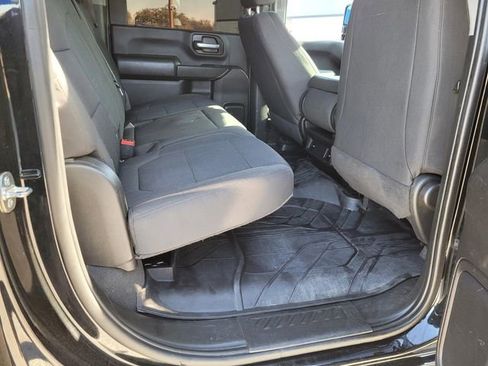 Used 2023 Chevrolet Silverado 2500 Custom w/ Custom Convenience Package image 12