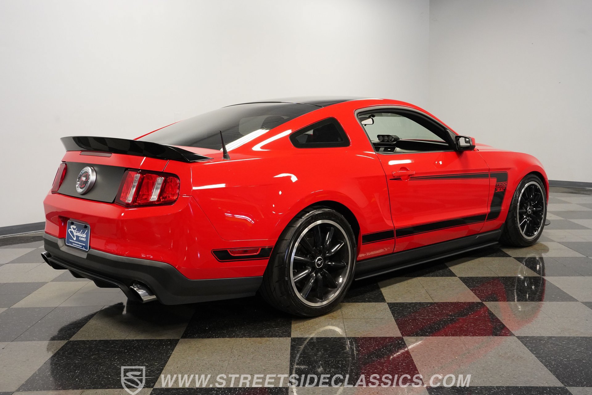Used 2012 Ford Mustang Boss 302 w/ Boss 302 Accessory Pkg RWD image 13