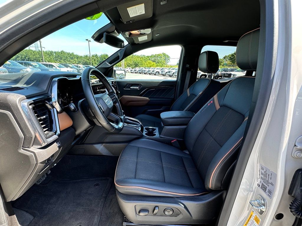 Certified 2026 GMC Canyon AT4 AWD/4WD image 19