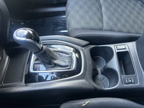 Used 2018 Nissan Rogue Sport SV w/ SV All-Weather Package image 23