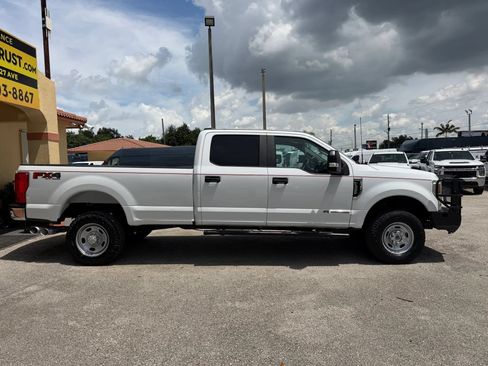 Used 2022 Ford F350 XL w/ Power Equipment Group AWD/4WD image 6