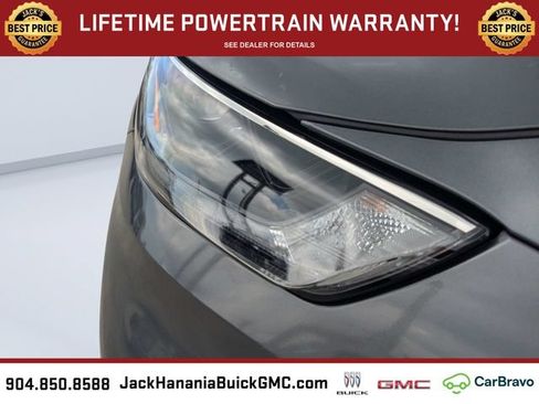 Used 2024 Toyota Highlander XLE AWD/4WD image 9
