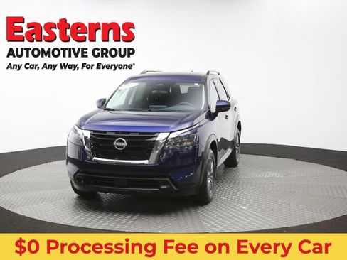 Used 2025 Nissan Pathfinder SV FWD image 53
