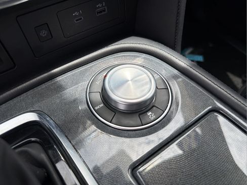Certified 2024 Nissan Armada SV AWD/4WD image 21