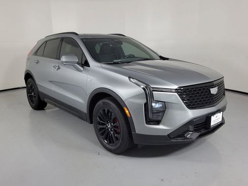 Certified 2025 Cadillac XT4 Premium Luxury image 1