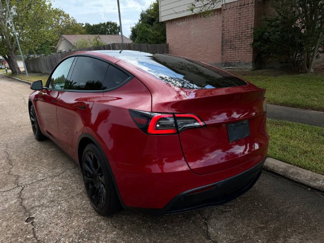 Used 2021 Tesla Model Y Long Range AWD/4WD image 4